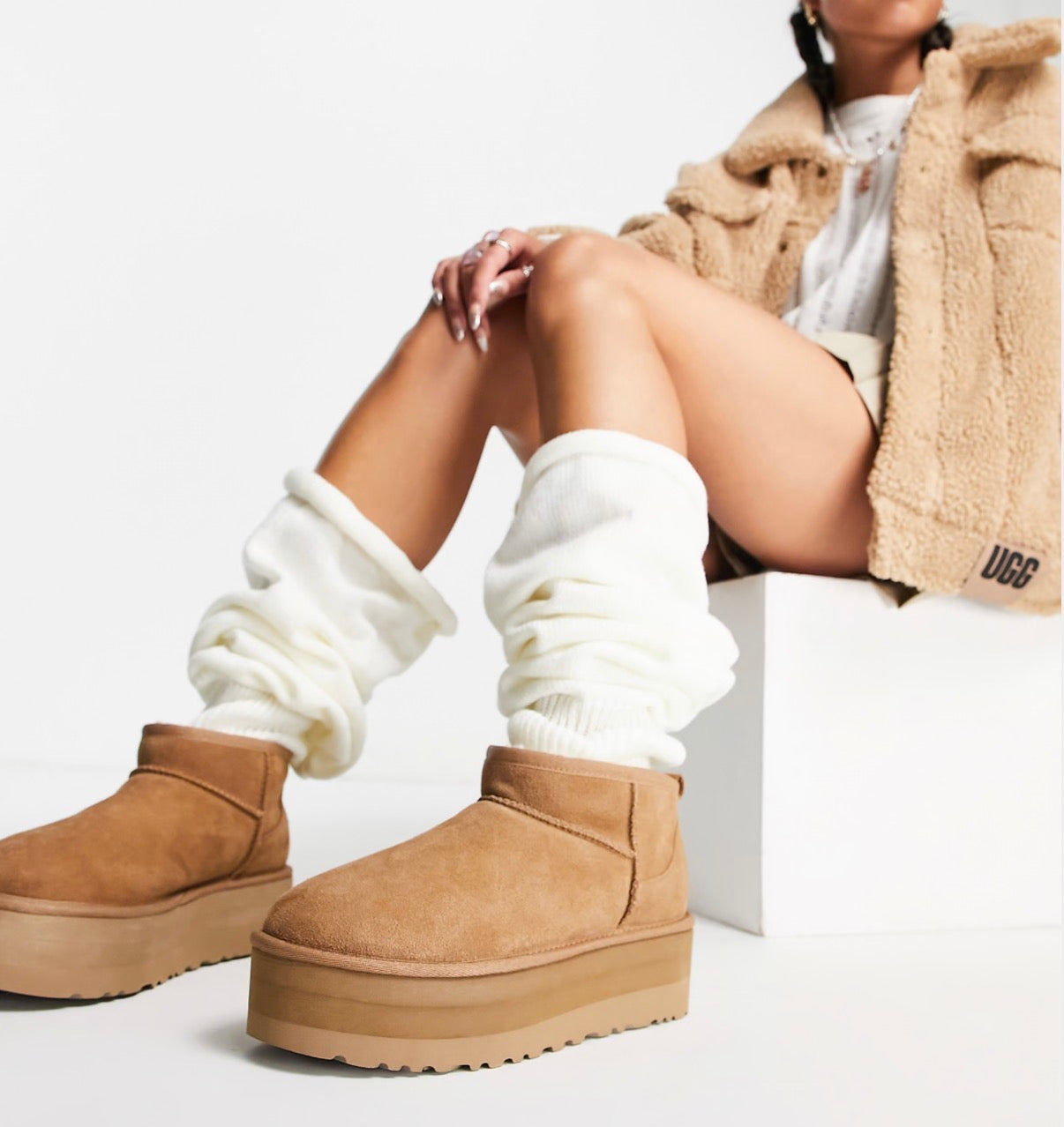 UGG