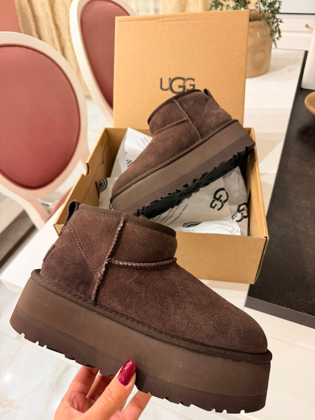 UGG Classic Ultra Mini Platform boots "Burnt Cedar"