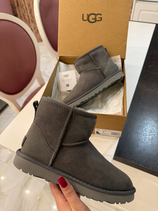 UGG Classic sive