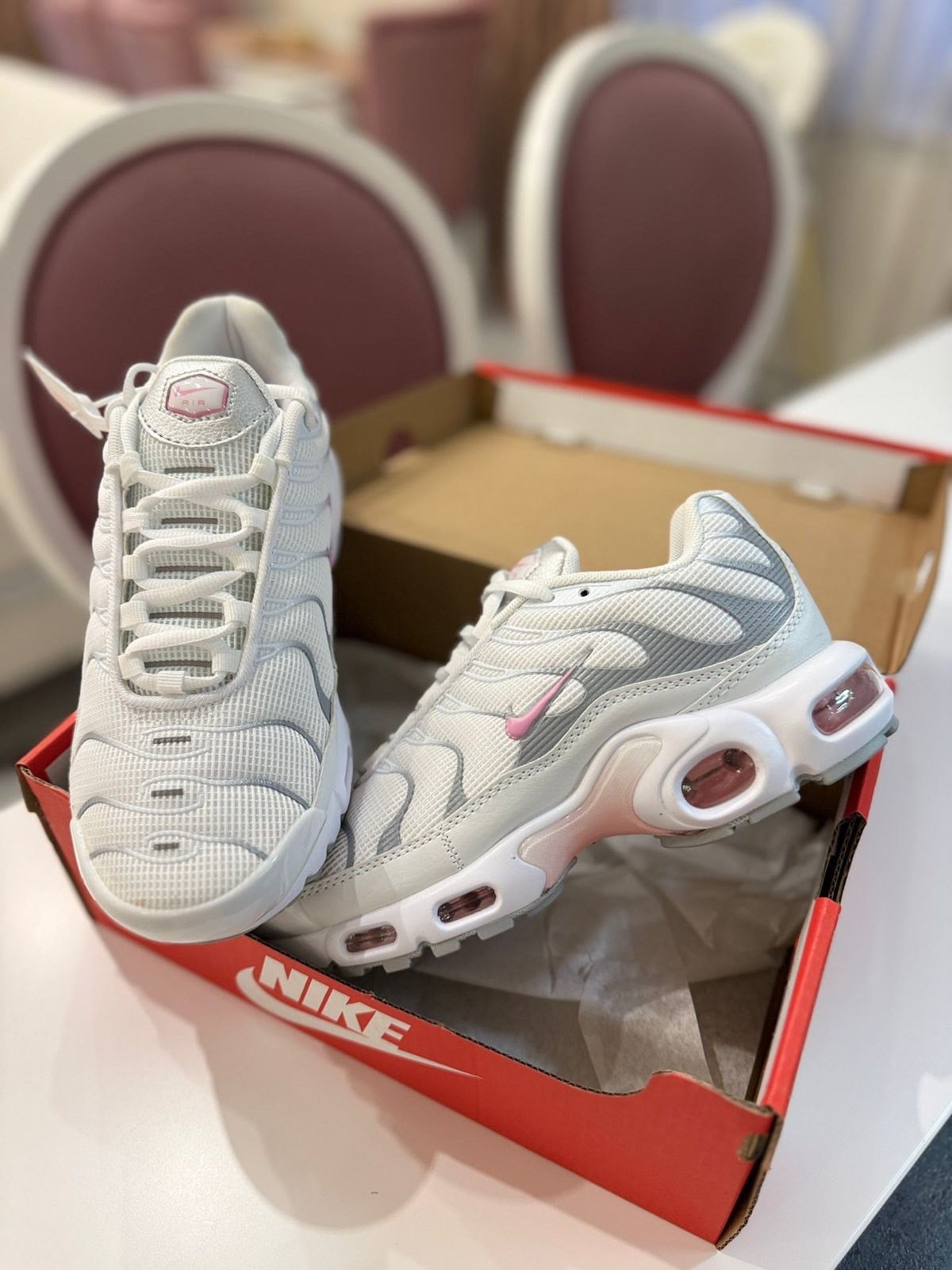 Nike Air Max TN White Pink Rise