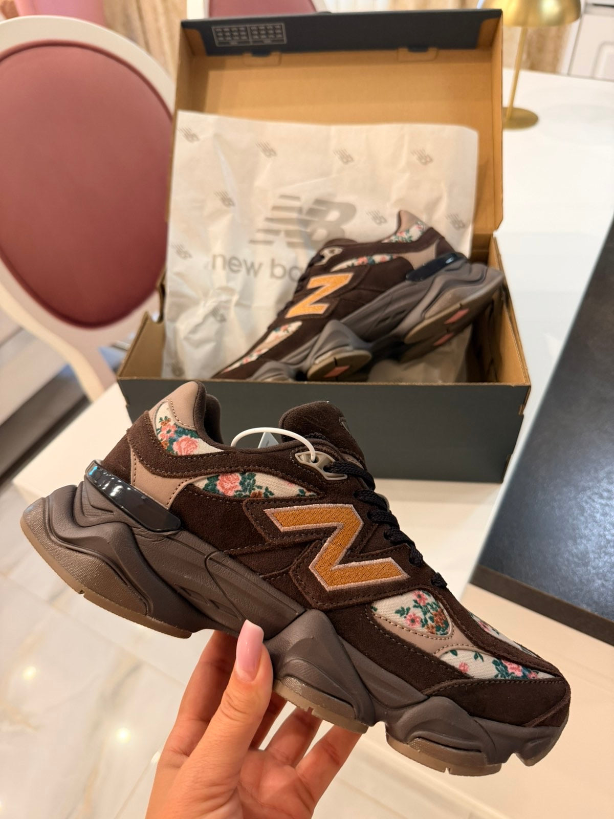New Balance x atmos pink 9060 "Timeless Beauty"