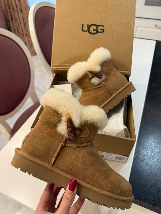 UGG Classic