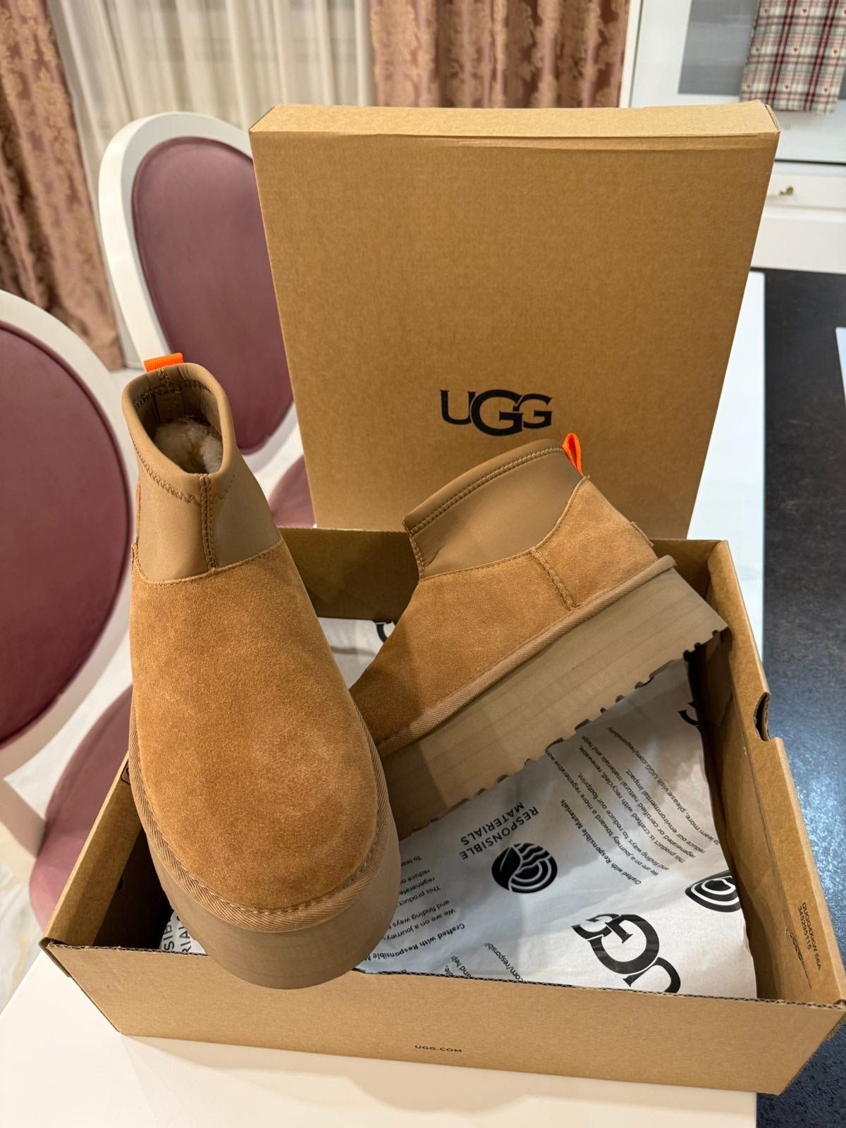 UGG Čizme Classic Mini Dipper