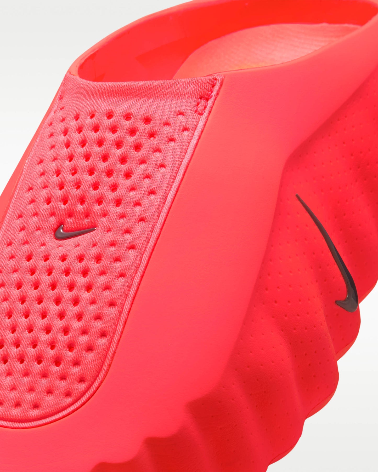 Nike Mind 001 papuče crvene
