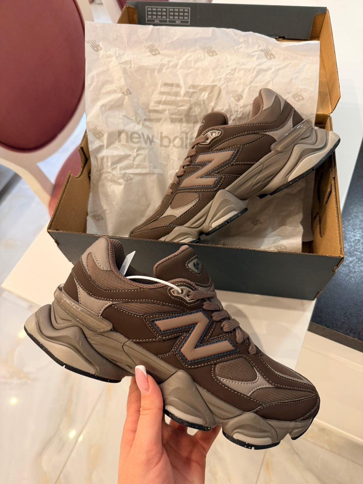 New Balance 9060 "Mono Cortado"